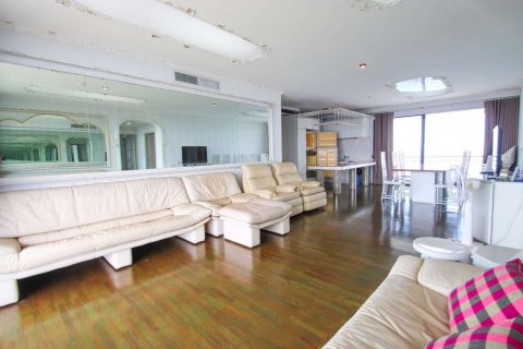 Кондоминиум с 3 спальнями в Паттайе, Таиланд № 139697 - фото 14