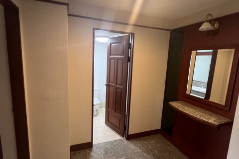 Condo à Watthana, Bangkok, Thaïlande, 4 chambres  № 139736 - photo 4
