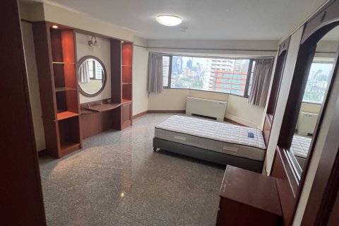 Condo à Watthana, Bangkok, Thaïlande, 4 chambres  № 139736 - photo 9