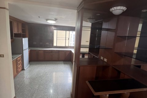 Condo à Watthana, Bangkok, Thaïlande, 4 chambres  № 139736 - photo 25