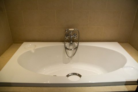 Condo in Watthana, Bangkok, Thailand, 3 bedrooms  № 159642 - photo 16