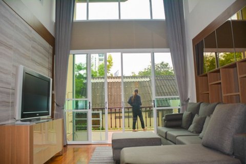 Condo in Watthana, Bangkok, Thailand, 3 bedrooms  № 159642 - photo 2