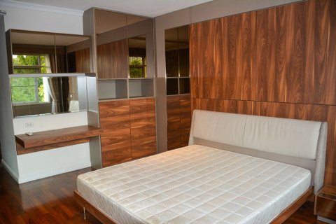 Condo in Watthana, Bangkok, Thailand, 3 bedrooms  № 159642 - photo 9