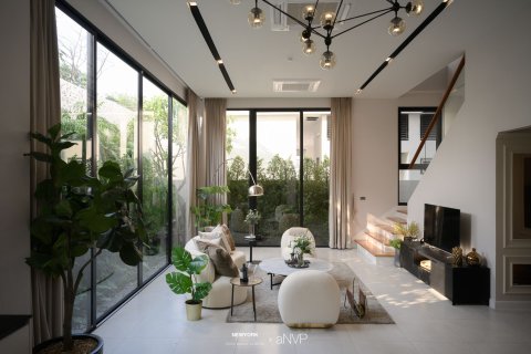 House in Bang Kapi, Bangkok, Thailand 4 bedrooms № 159638 - photo 5