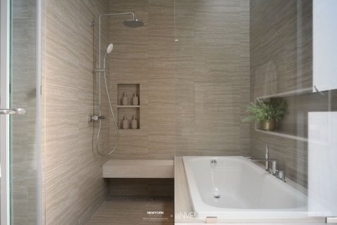 House in Bang Kapi, Bangkok, Thailand 4 bedrooms № 159638 - photo 22