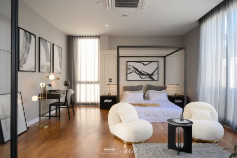 House in Bang Kapi, Bangkok, Thailand 4 bedrooms № 159638 - photo 9