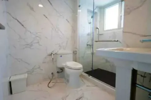 Condo in Watthana, Bangkok, Thailand, 3 bedrooms  № 159639 - photo 8