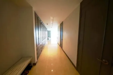 Condo in Watthana, Bangkok, Thailand, 3 bedrooms  № 159639 - photo 2