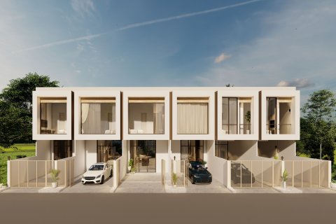 Townhouse in Phuket, Thailand 3 bedrooms № 145641 - photo 2