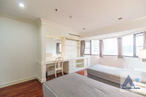 Condo in Watthana, Bangkok, Thailand, 3 bedrooms № 215603 - photo 13