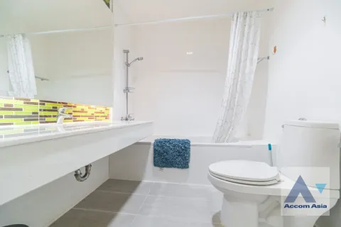 Condo in Watthana, Bangkok, Thailand, 3 bedrooms № 215603 - photo 15