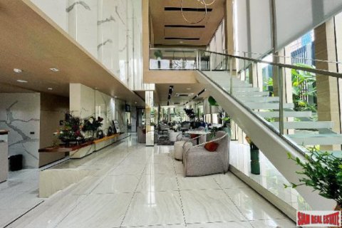 Duplex in Bangkok, Thailand 1 bedroom № 192960 - photo 2