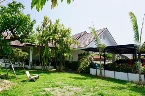 House in Chiang Mai, Thailand 3 bedrooms № 160062 - photo 24
