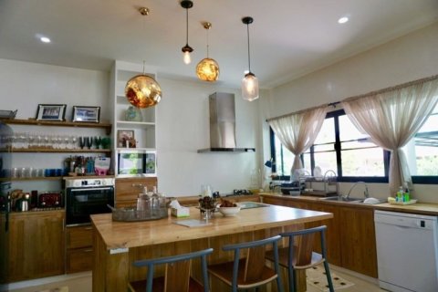 House in Chiang Mai, Thailand 3 bedrooms № 160062