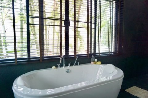 House in Chiang Mai, Thailand 3 bedrooms № 160062 - photo 16