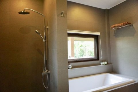 House in Chiang Mai, Thailand 4 bedrooms № 160061 - photo 16