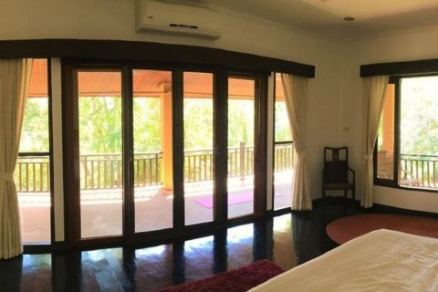 House in Chiang Mai, Thailand 4 bedrooms № 160061 - photo 14