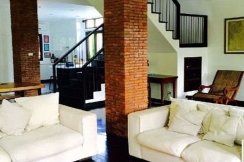 House in Chiang Mai, Thailand 4 bedrooms № 160061 - photo 3