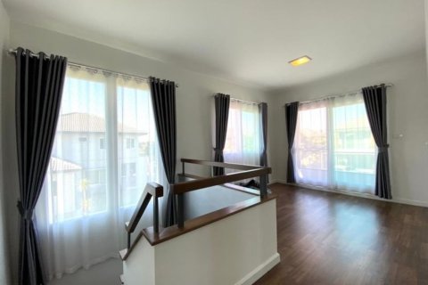 House in Chiang Mai, Thailand 4 bedrooms № 160058 - photo 12