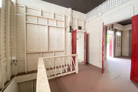 Коммерческая недвижимость в Чиангмае, Таиланд 900м2 № 160060 - фото 16