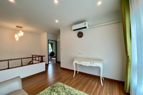 Maison à Chiang Mai, Thaïlande 4 chambres № 160059 - photo 15