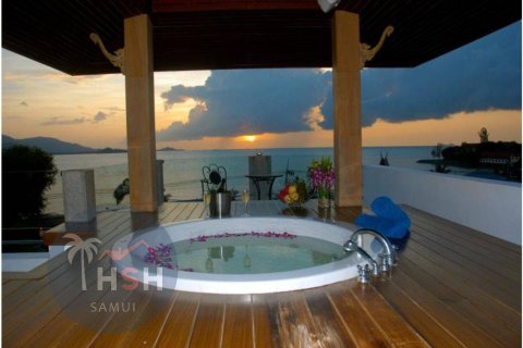 Villa in Ko Samui, Thailand 6 bedrooms № 180048 - photo 6