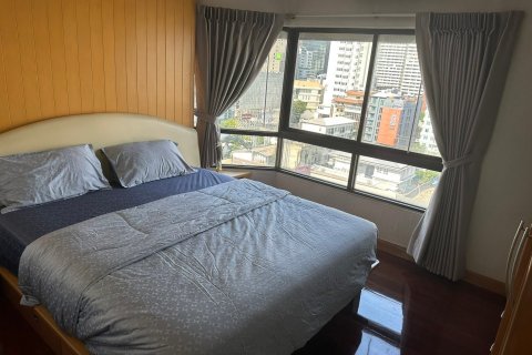 Кондоминиум с 2 спальнями в Патхум Ване, Бангкок, Таиланд № 147066 - фото 3