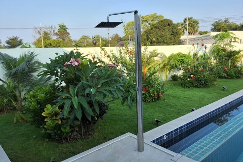 Villa in Pattaya, Thailand 3 bedrooms № 139492 - photo 9