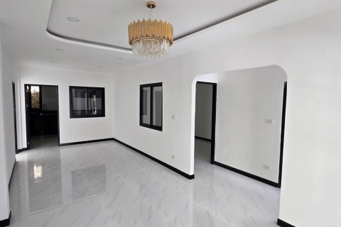 House in Phuket, Thailand 3 bedrooms № 139489 - photo 9