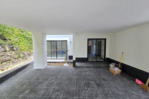 House in Phuket, Thailand 3 bedrooms № 139489 - photo 5