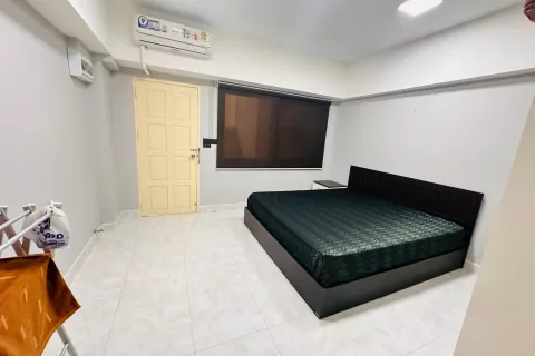 Condo in Pattaya, Thailand, 3 bedrooms  № 139493 - photo 6