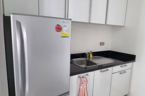 Studio dans le Condo à Pathum Wan, Bangkok, Thaïlande  № 139491 - photo 14