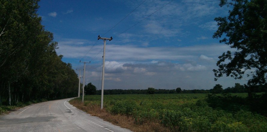 Land in Chai Nat, Thailand 286400 sq.m. № 151637