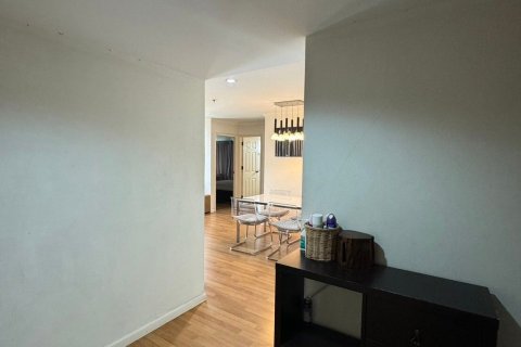 Кондоминиум с 3 спальнями в Ян Наве, Бангкок, Таиланд № 151636 - фото 5