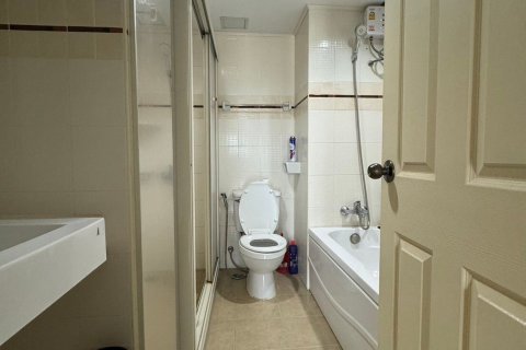 Кондоминиум с 3 спальнями в Ян Наве, Бангкок, Таиланд № 151636 - фото 8