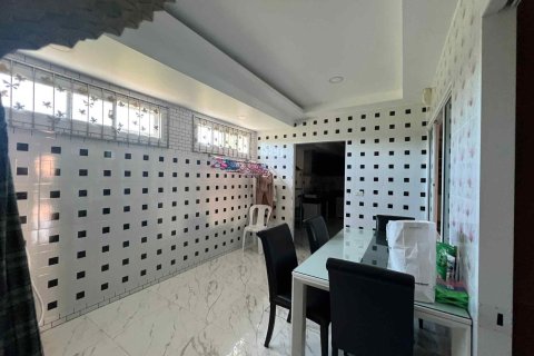 House in Phuket, Thailand 3 bedrooms № 151634 - photo 11