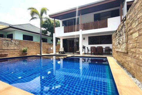 Villa in Rayong, Thailand 3 bedrooms № 154267 - photo 2