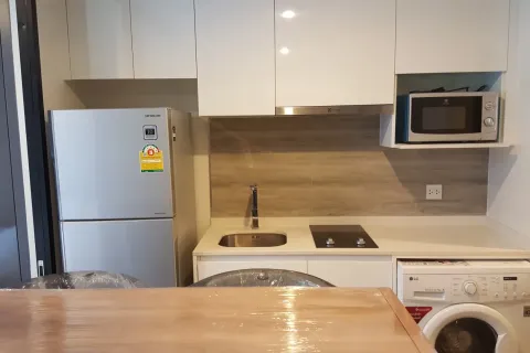 Studio dans le Condo à Pathum Wan, Bangkok, Thaïlande  № 154265 - photo 4