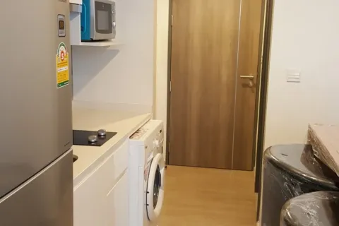 Studio dans le Condo à Pathum Wan, Bangkok, Thaïlande  № 154265 - photo 2