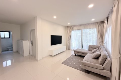 Maison à Bang Kaeo, Thaïlande 3 chambres № 154264 - photo 4