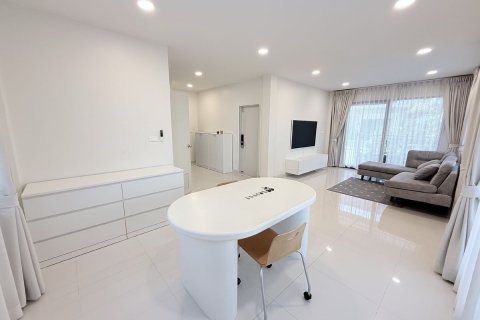 Maison à Bang Kaeo, Thaïlande 3 chambres № 154264 - photo 5