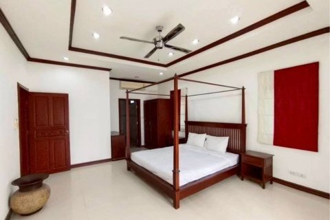 House in Hua Hin, Thailand 3 bedrooms № 154268 - photo 14