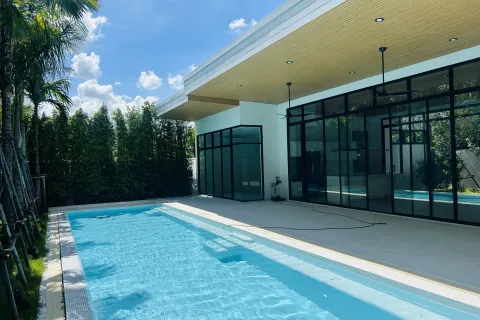 House in Lak Si, Bangkok, Thailand 4 bedrooms № 154266 - photo 14