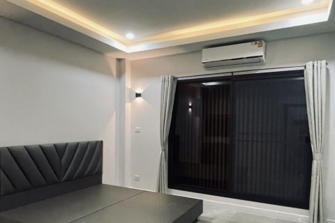 House in Chiang Mai, Thailand 3 bedrooms № 153637 - photo 9