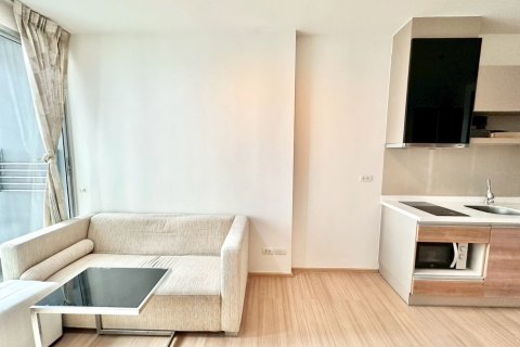 Studio dans le Condo à Khlong Toei, Bangkok, Thaïlande  № 153639 - photo 13