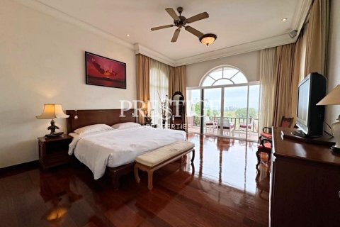 House in Pattaya, Thailand 4 bedrooms № 198404 - photo 8