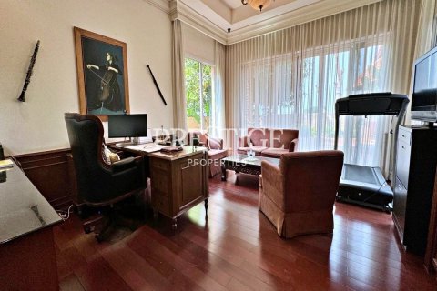 House in Pattaya, Thailand 4 bedrooms № 198404 - photo 14