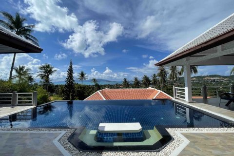 Villa in Ko Samui, Thailand 4 bedrooms № 179944 - photo 4