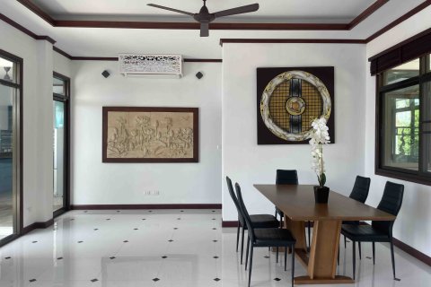 Villa in Ko Samui, Thailand 4 bedrooms № 179944 - photo 9