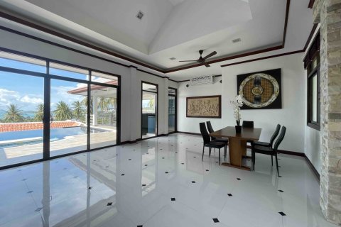 Villa in Ko Samui, Thailand 4 bedrooms № 179944 - photo 8
